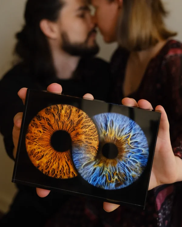 Iris Acrylic Block - Image 4